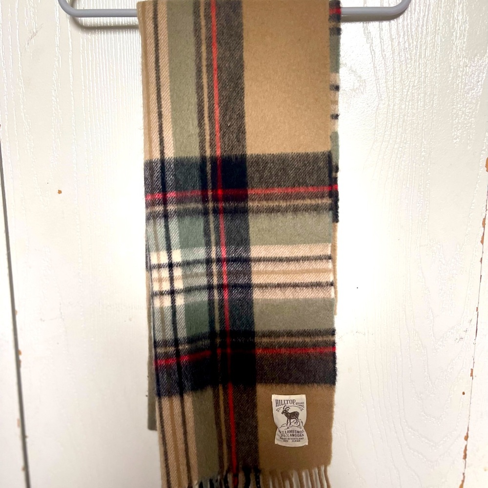 Hilltop scarf